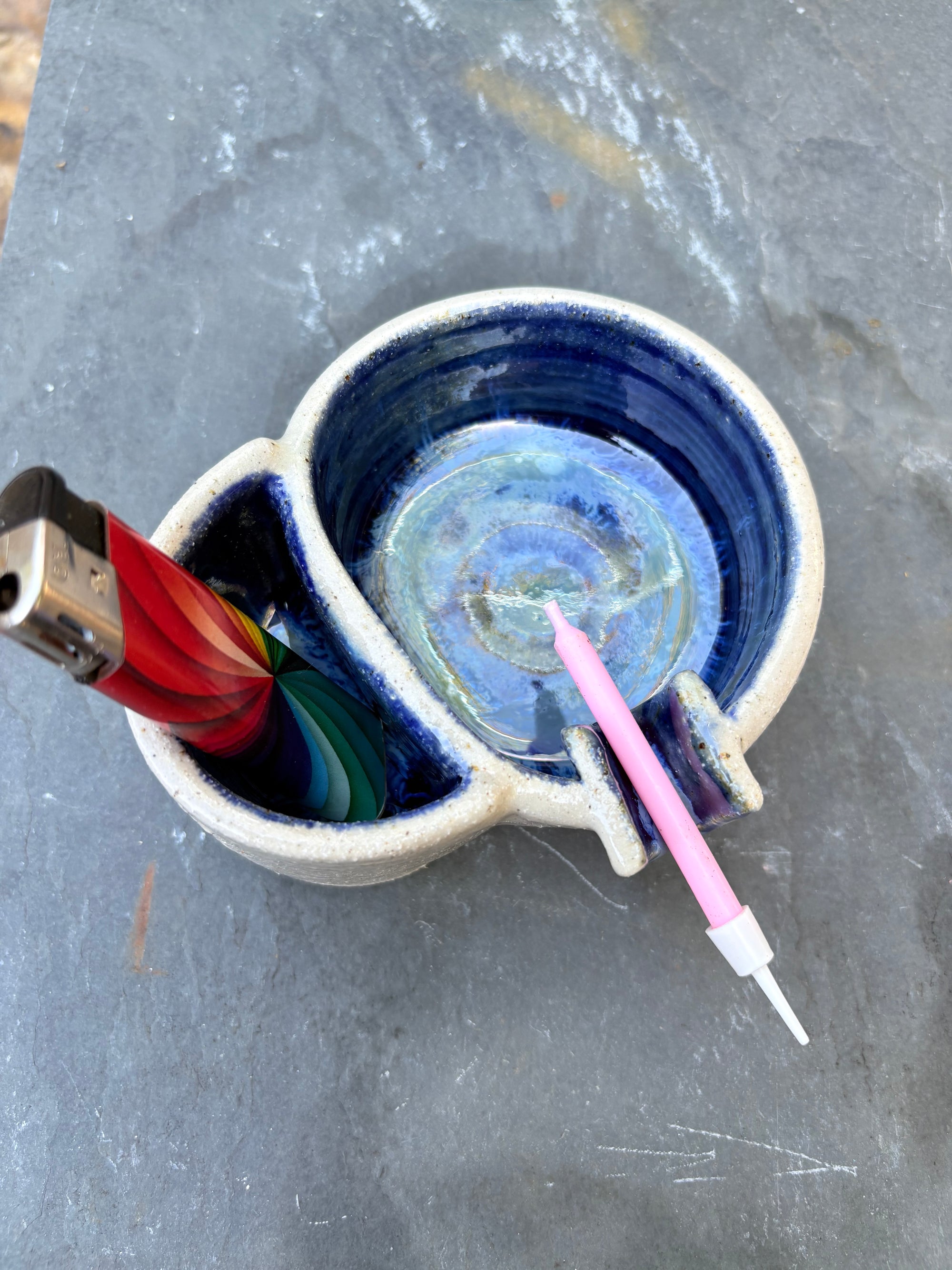 Ashtray with lighter holder (deep blue)