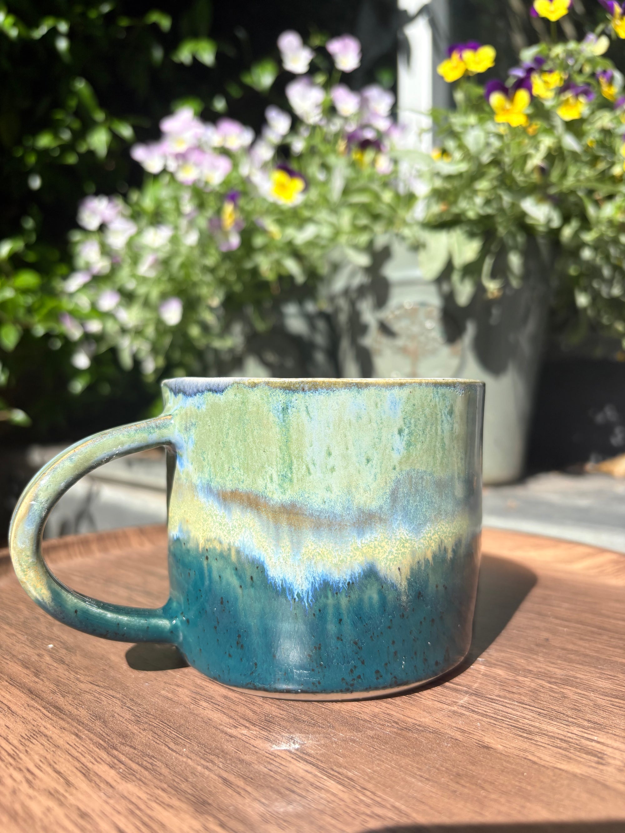 "ew people" mug (greens)