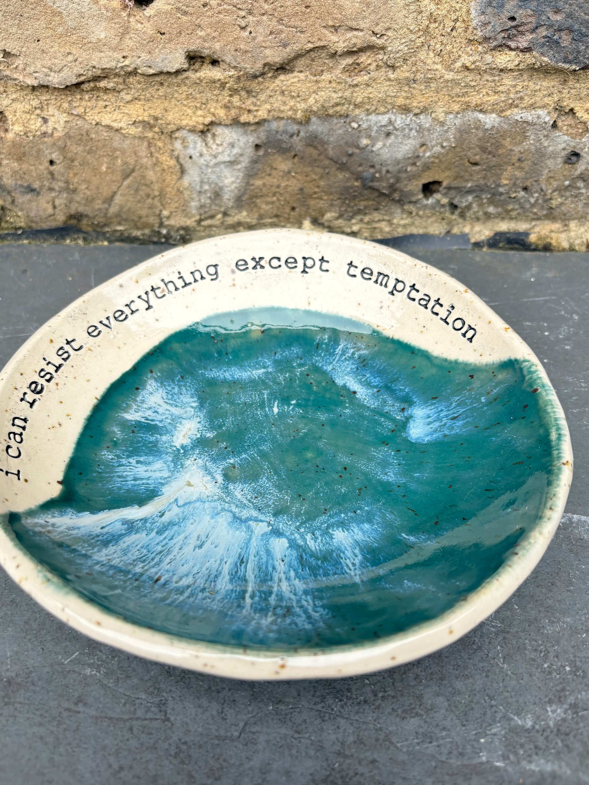 Oscar Wilde "temptation" cake plate (green)