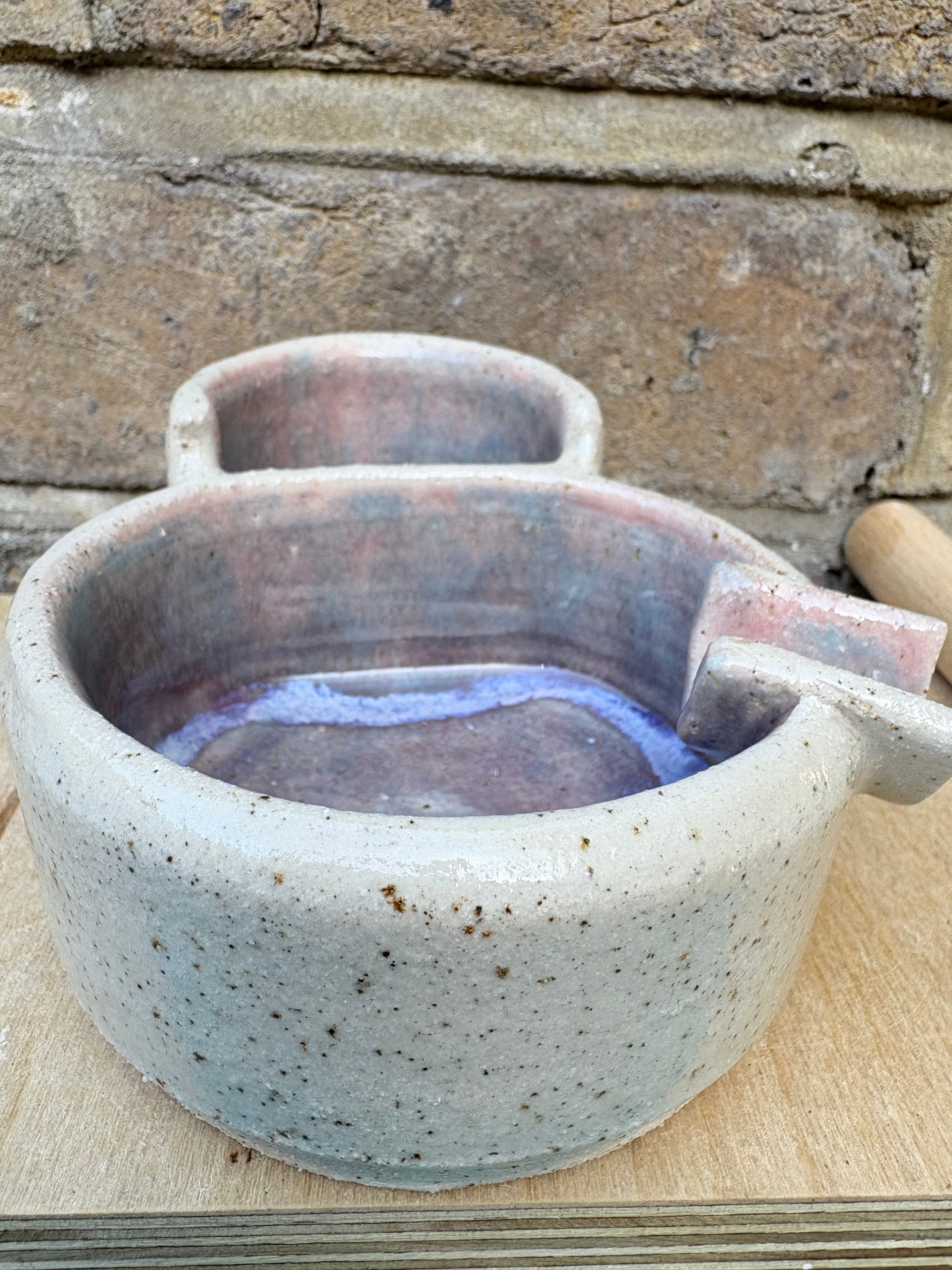 Ashtray with lighter holder (purple)