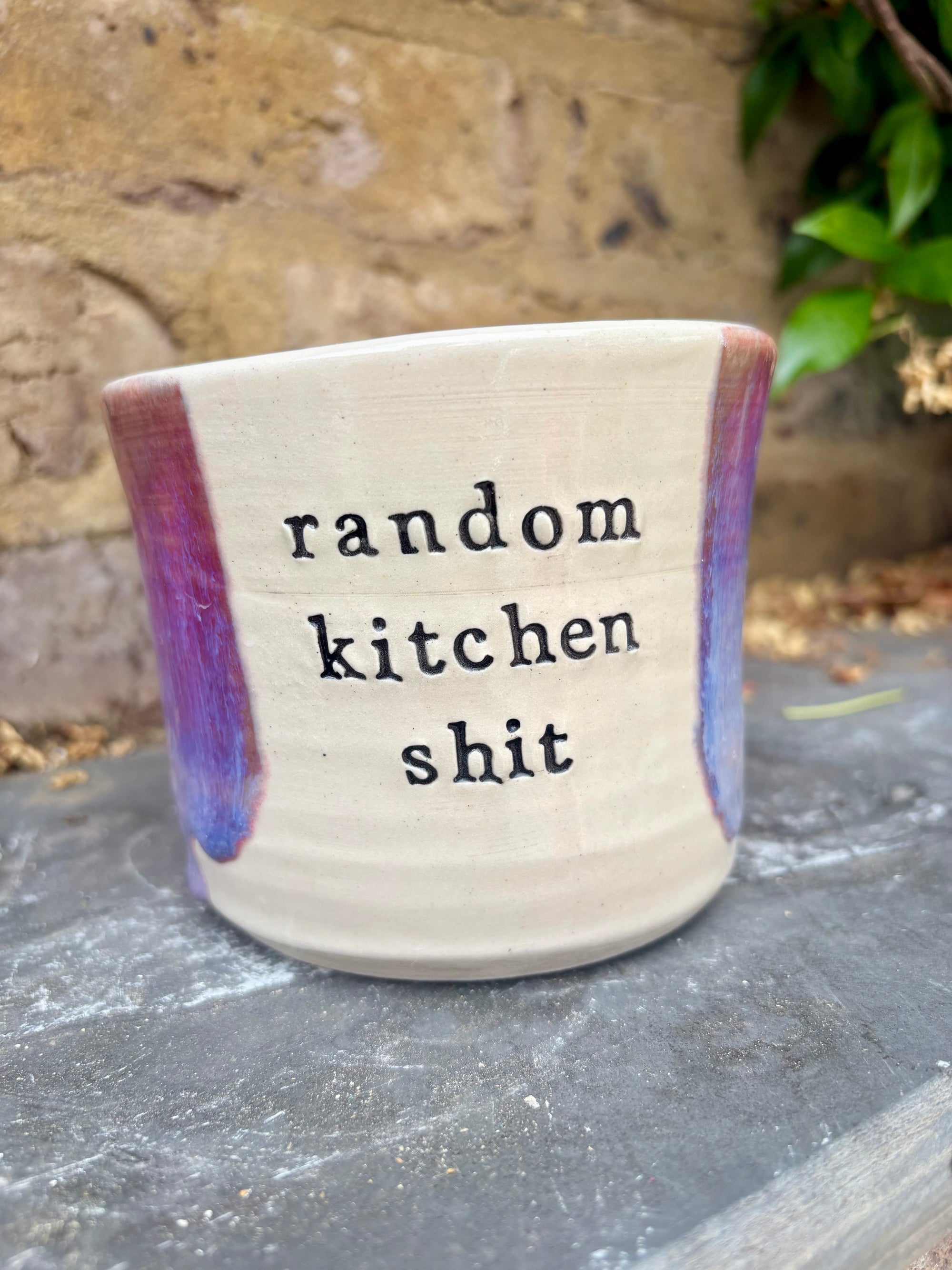 "random kitchen shit" utensil holder (lilac/ purple/ white clay)