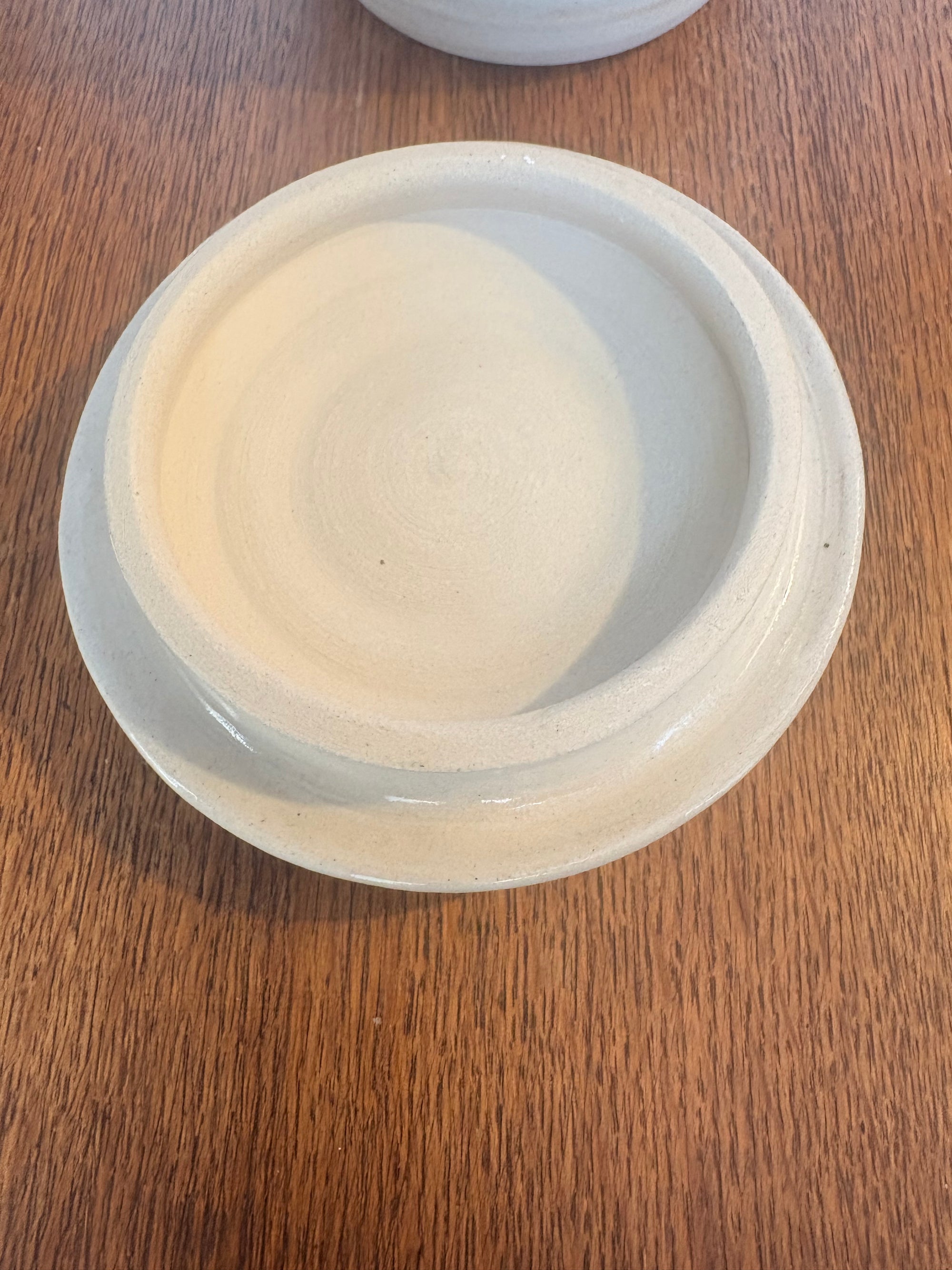 "random shit" lidded pot (oyster lilac)