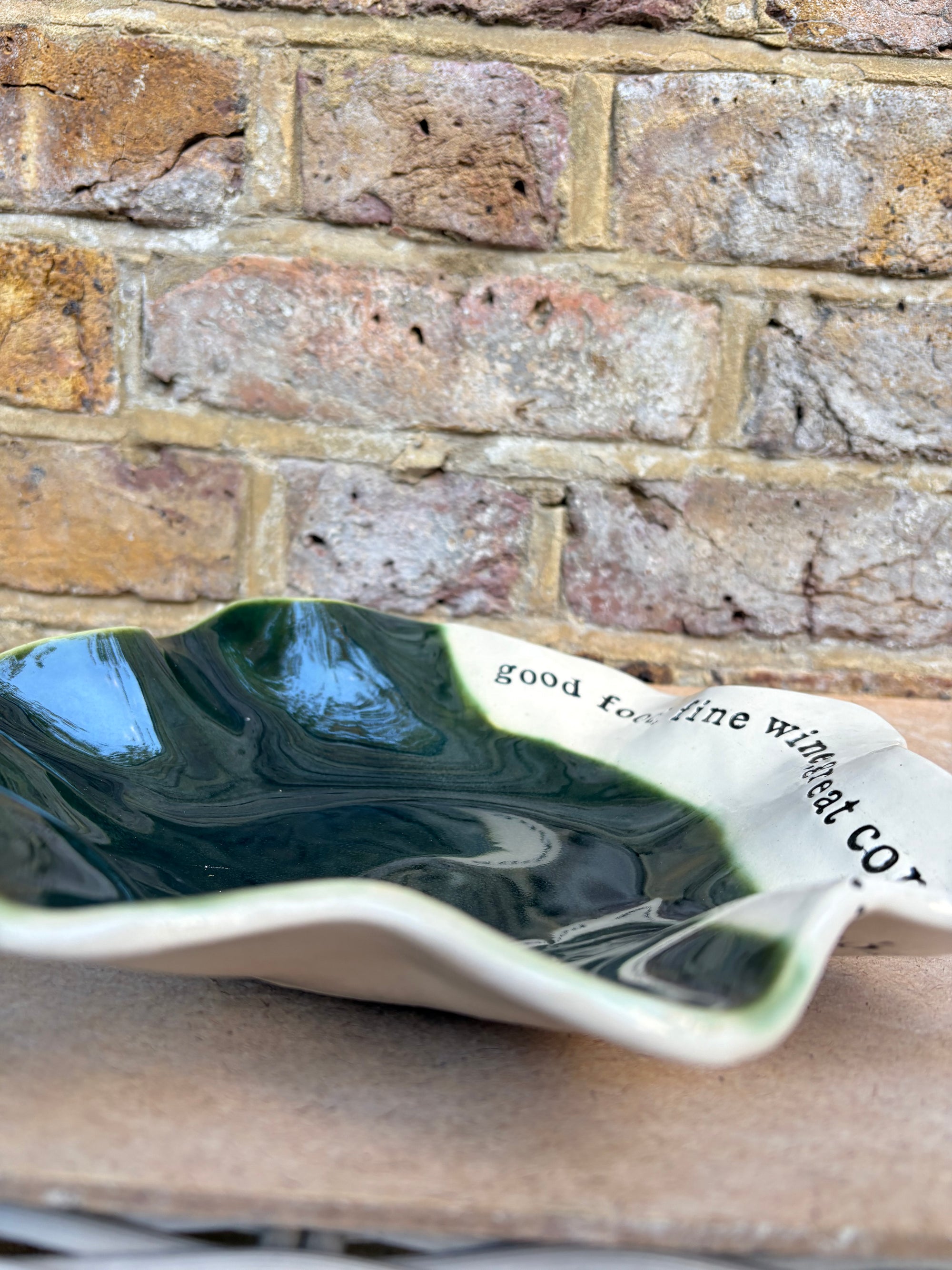 "good food, fine wine, good company..." dish (emerald)