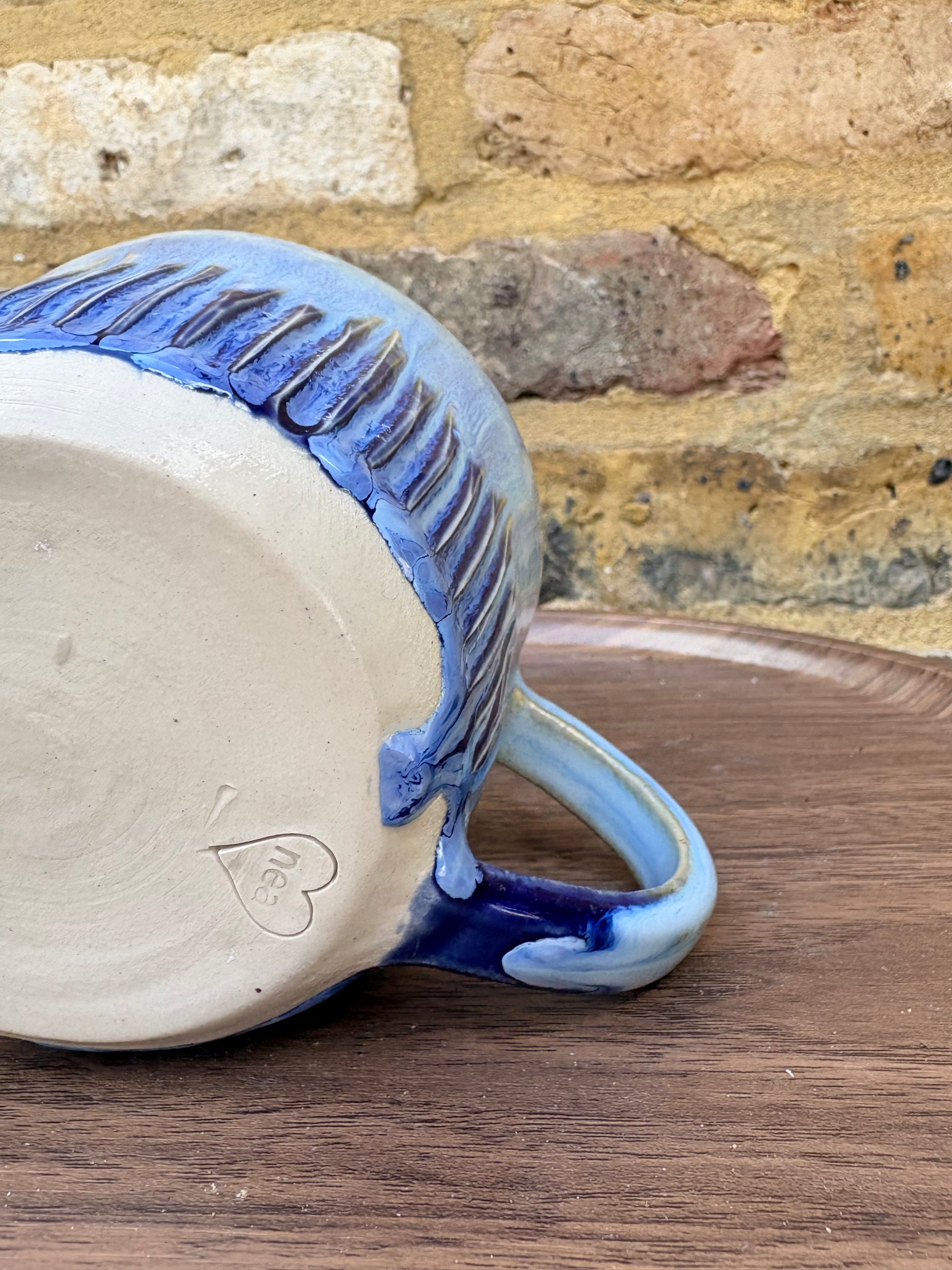 "cunt off fuck face” mug (blue, grooves)