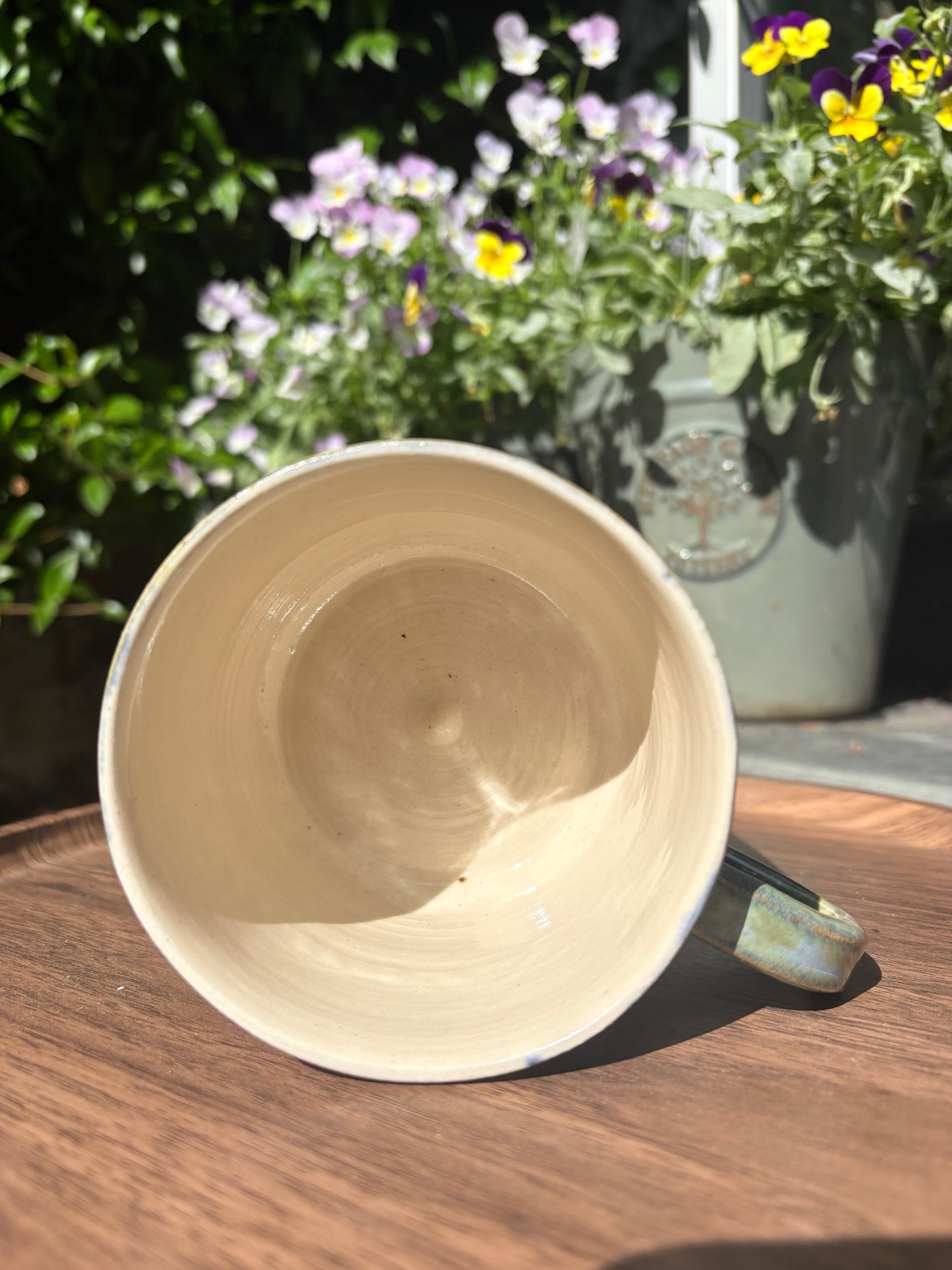 "ew people" mug (greens)