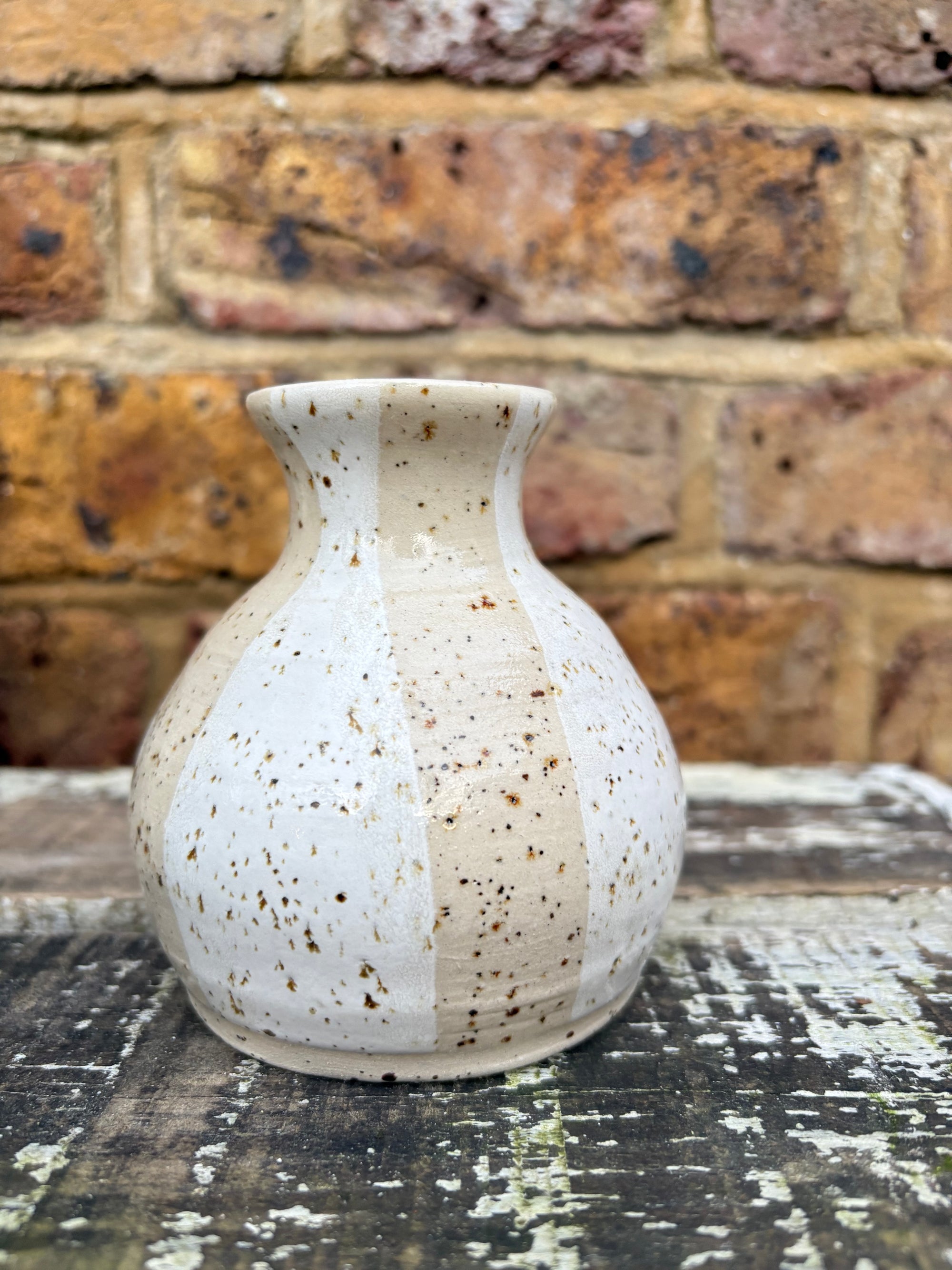 "bloom, die, repeat" chubby vase (white)