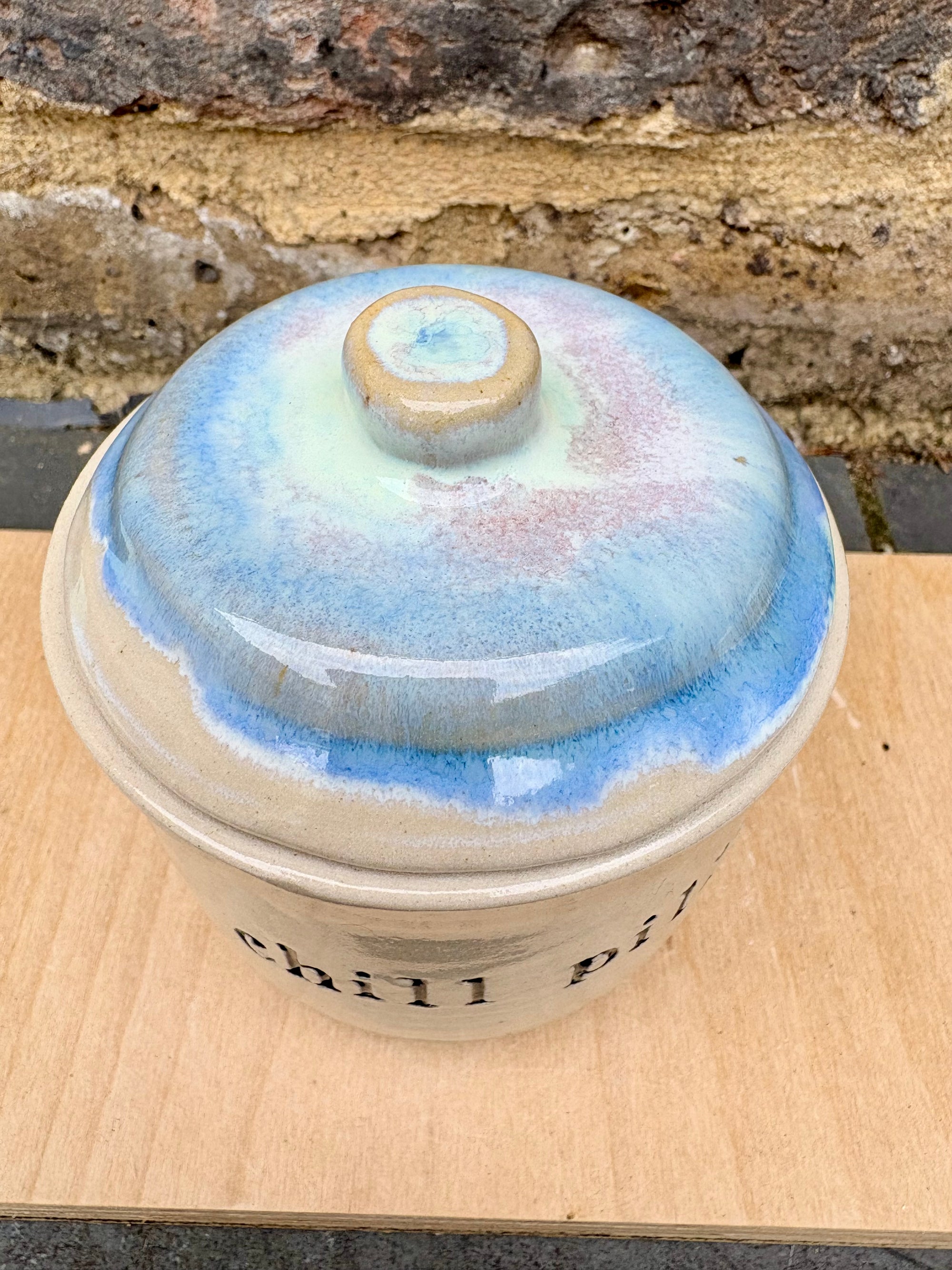 "chill pills" lidded pot (oyster blue)