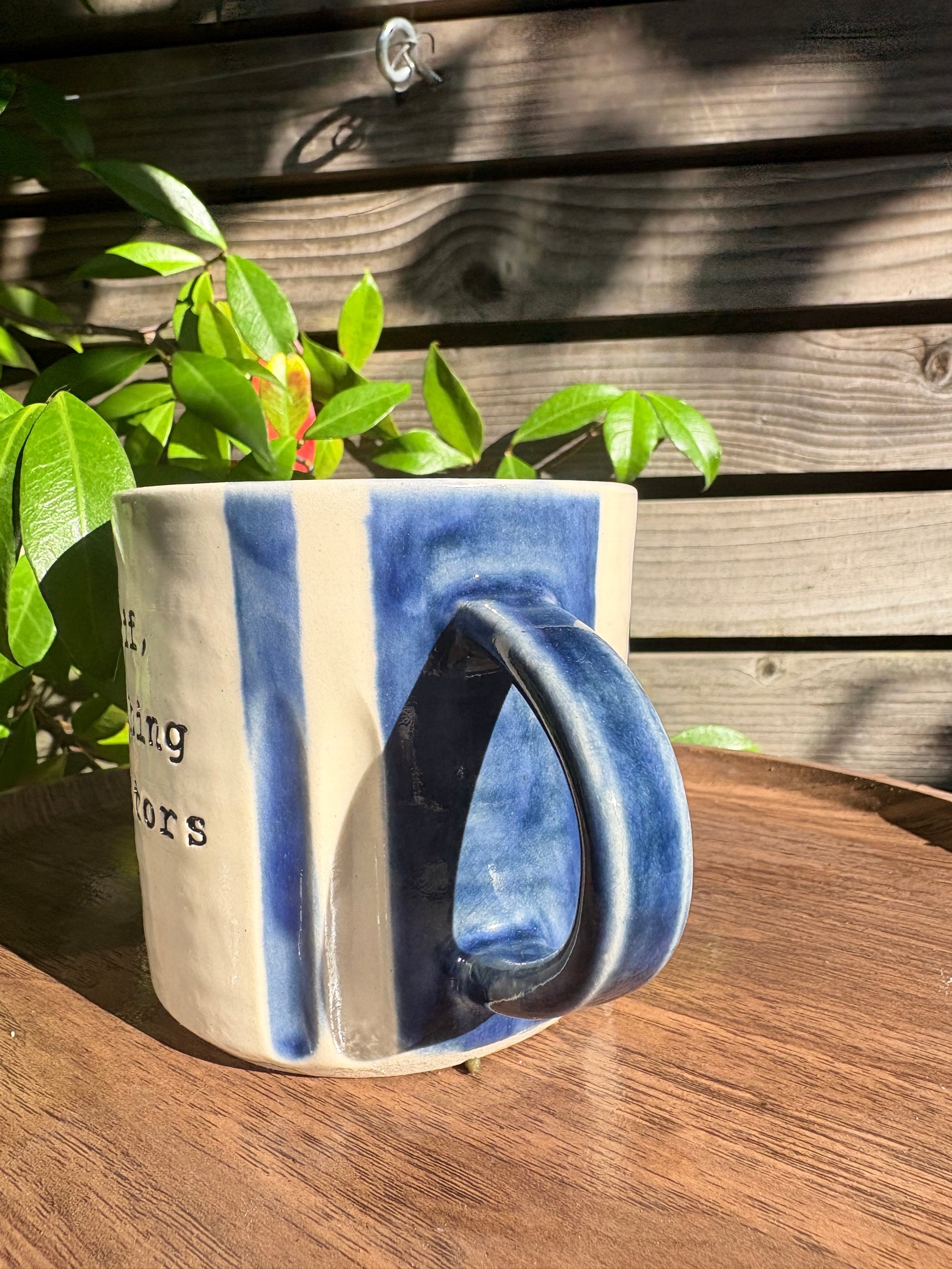 "fuck off, i'm watching the traitors" mug (handle/blue/grooves, 330ml)