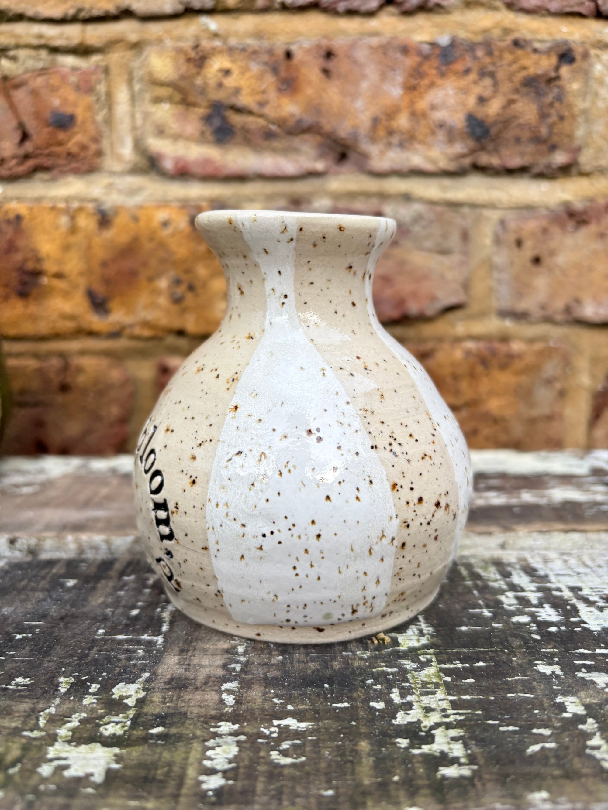 "bloom, die, repeat" chubby vase (white)