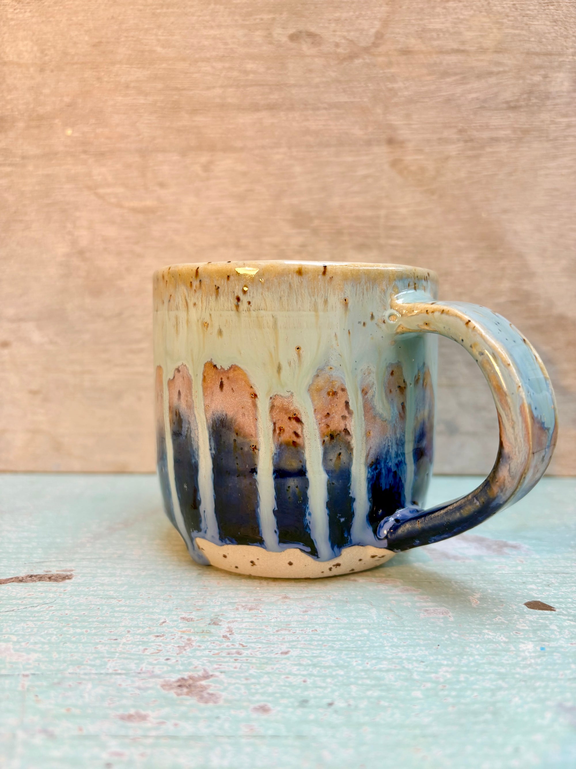 "Fuck off i'm reading" mug (blue night sky)