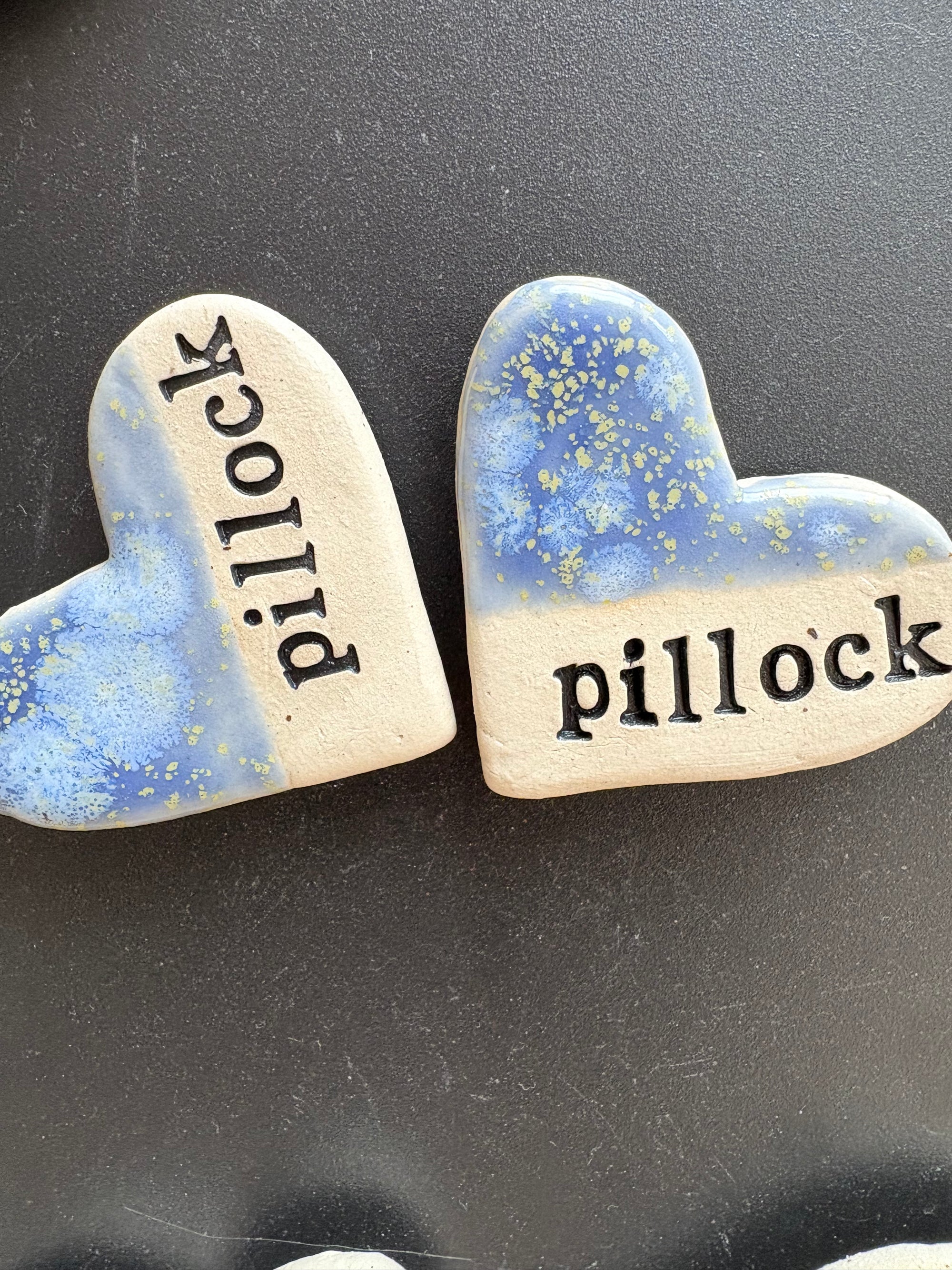 “pillock” Magnet (blue hydrangea, medium)