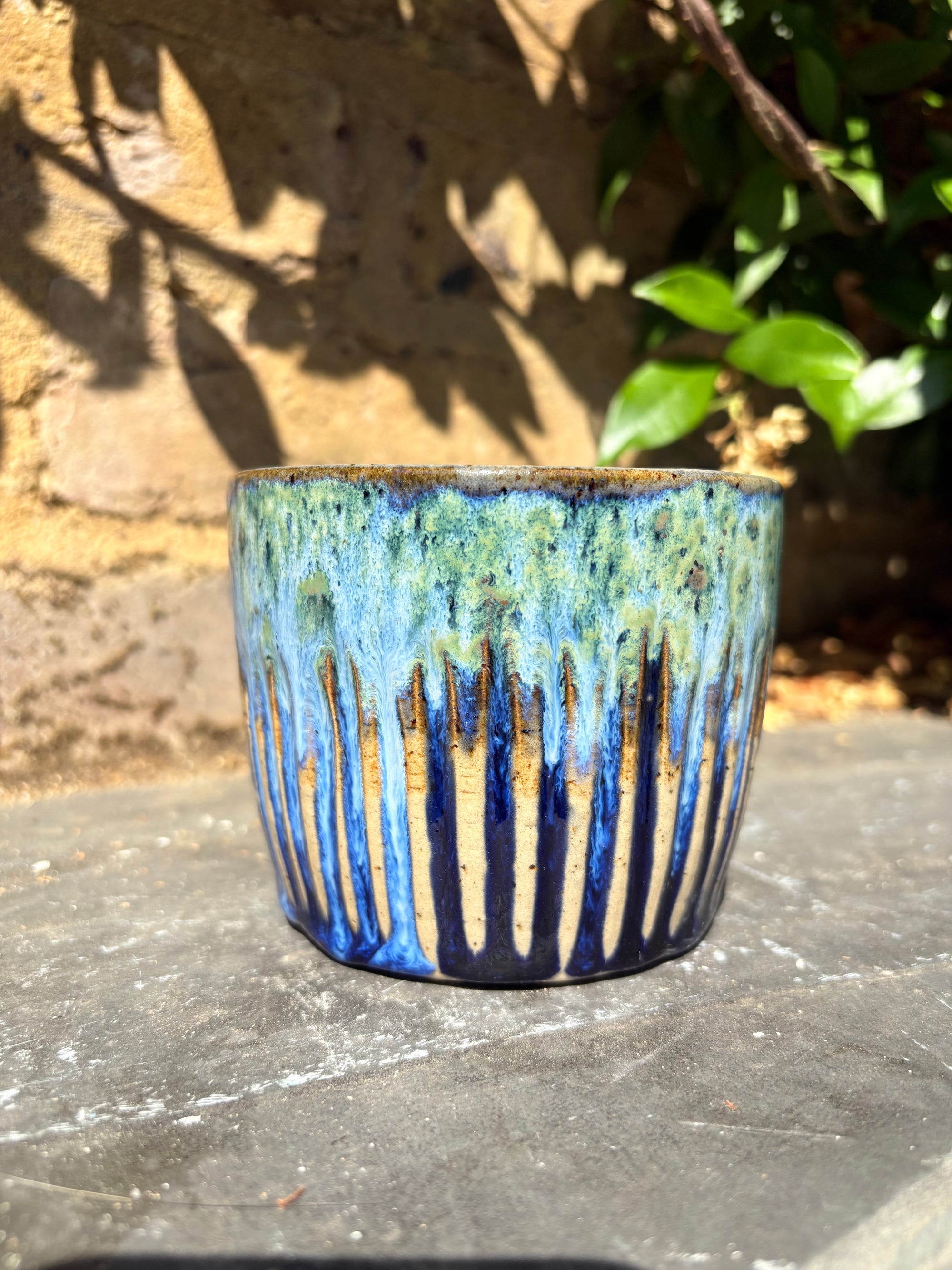 "really happy to be here” "what a bunch of cunts" mug (green/blue, grooves, 375ml)