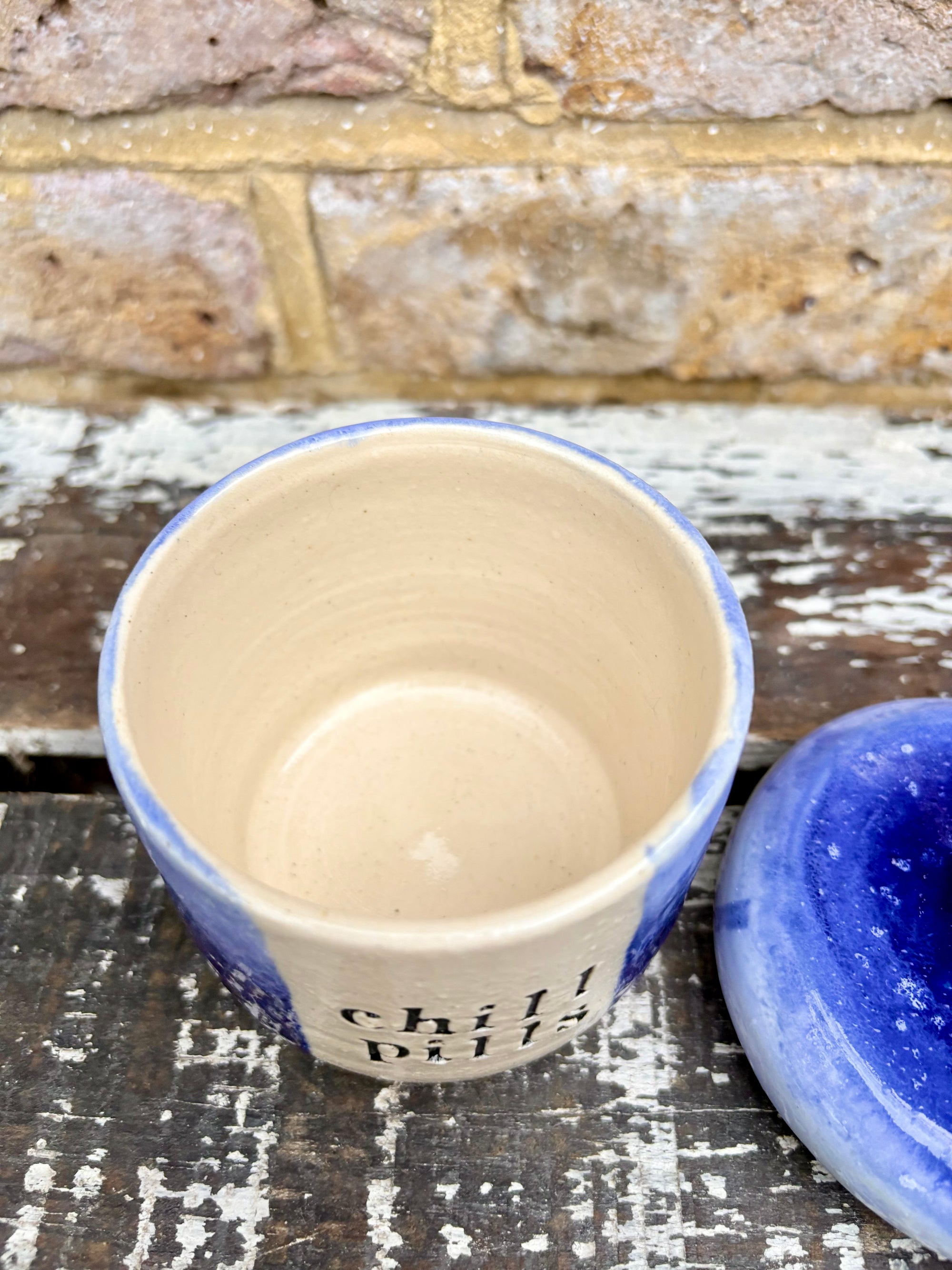 "chill pills" lidded pot (blue)