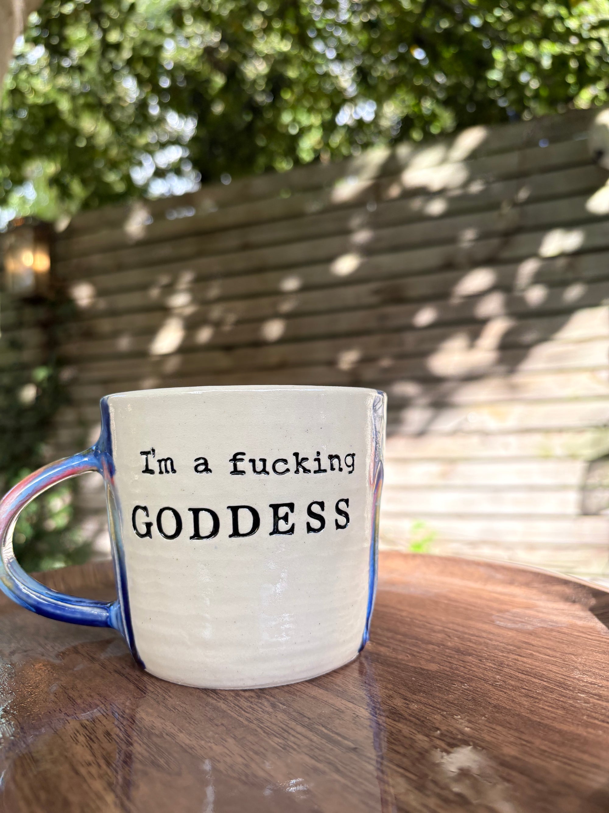 "I'm a fucking GODDESS" mug (blue night sky, 370ml)