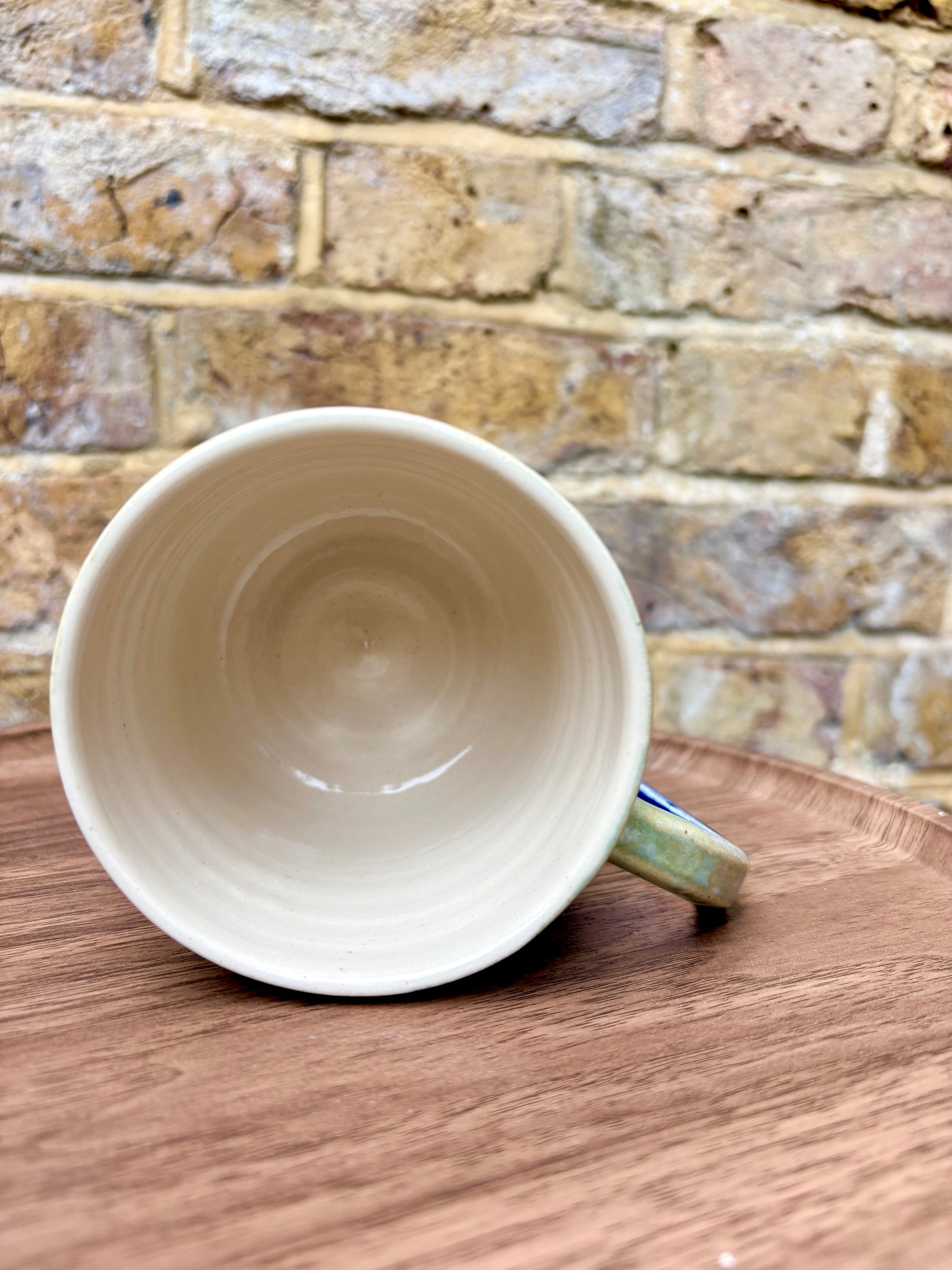 "no one knows what the fuck they're doing" mug (320ml, blue/green)