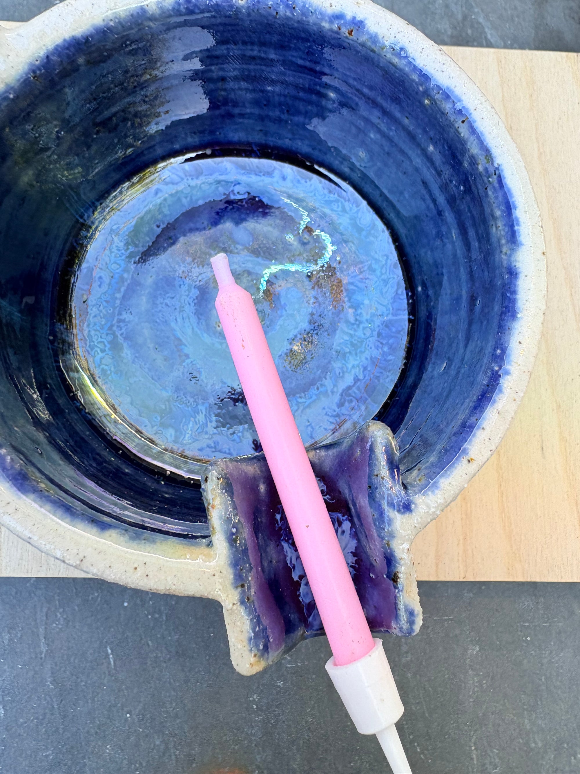 Ashtray with lighter holder (deep blue)