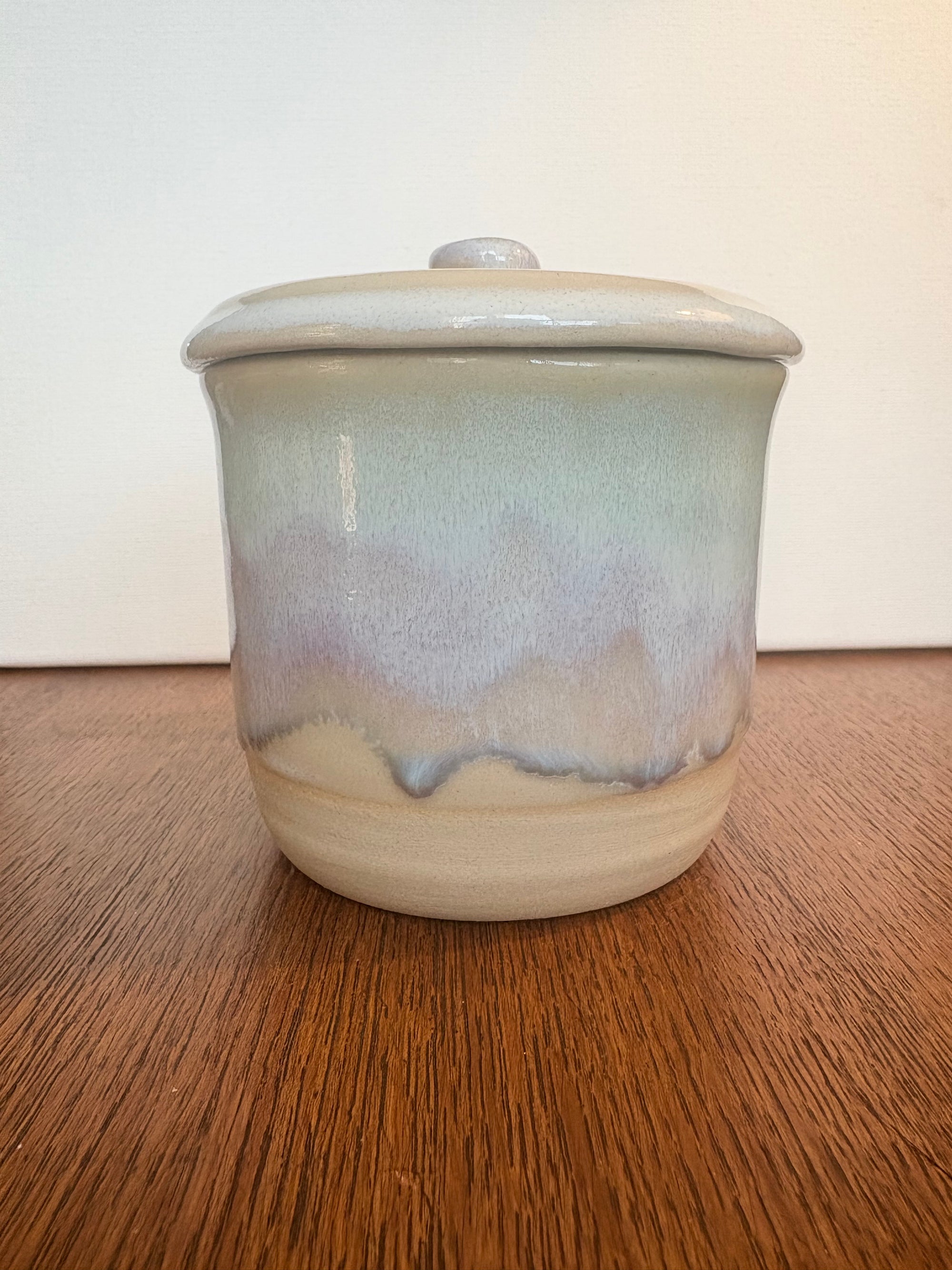"random shit" lidded pot (oyster lilac)