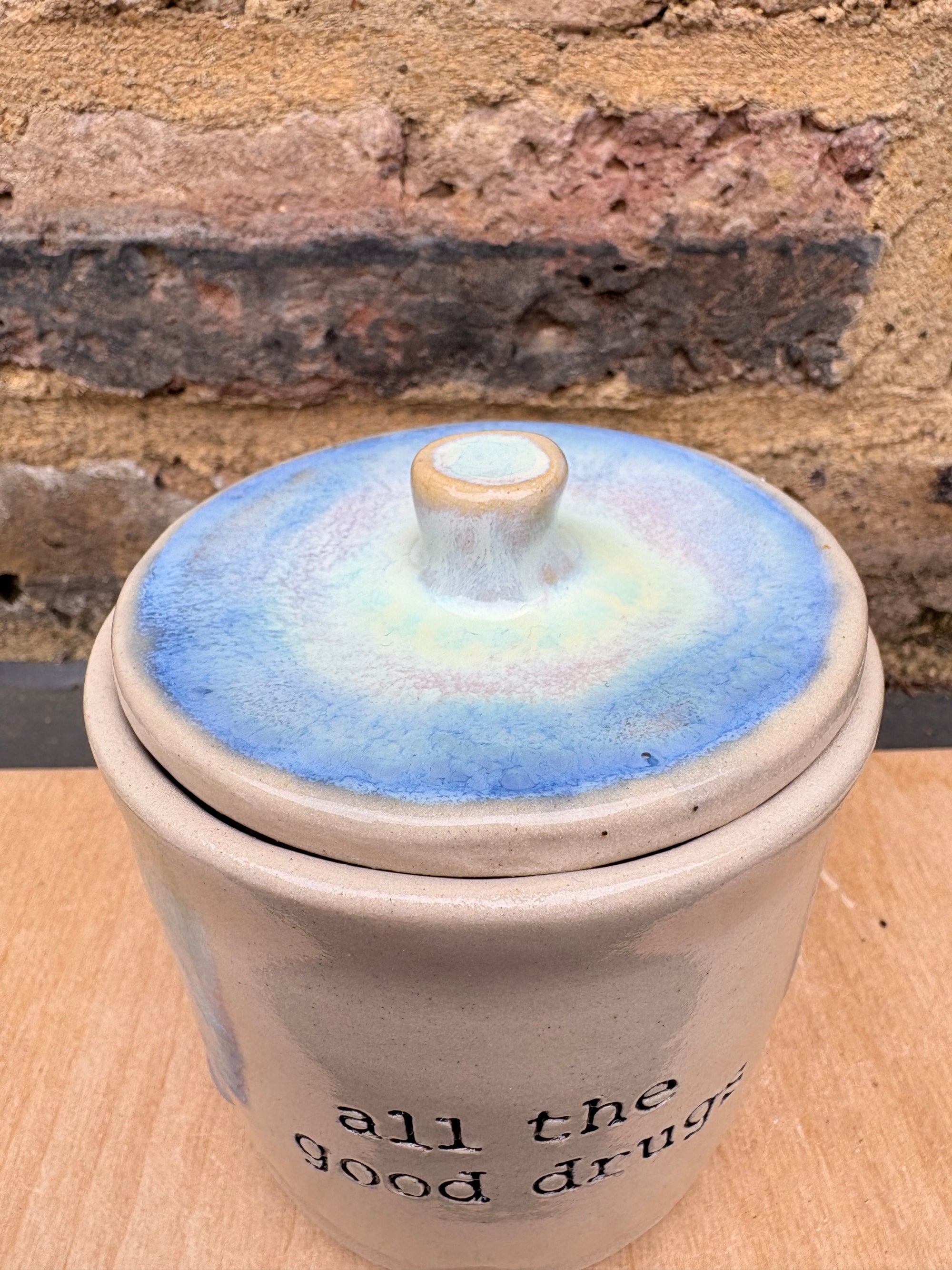 “all the good drugs" lidded pot (oyster blue)