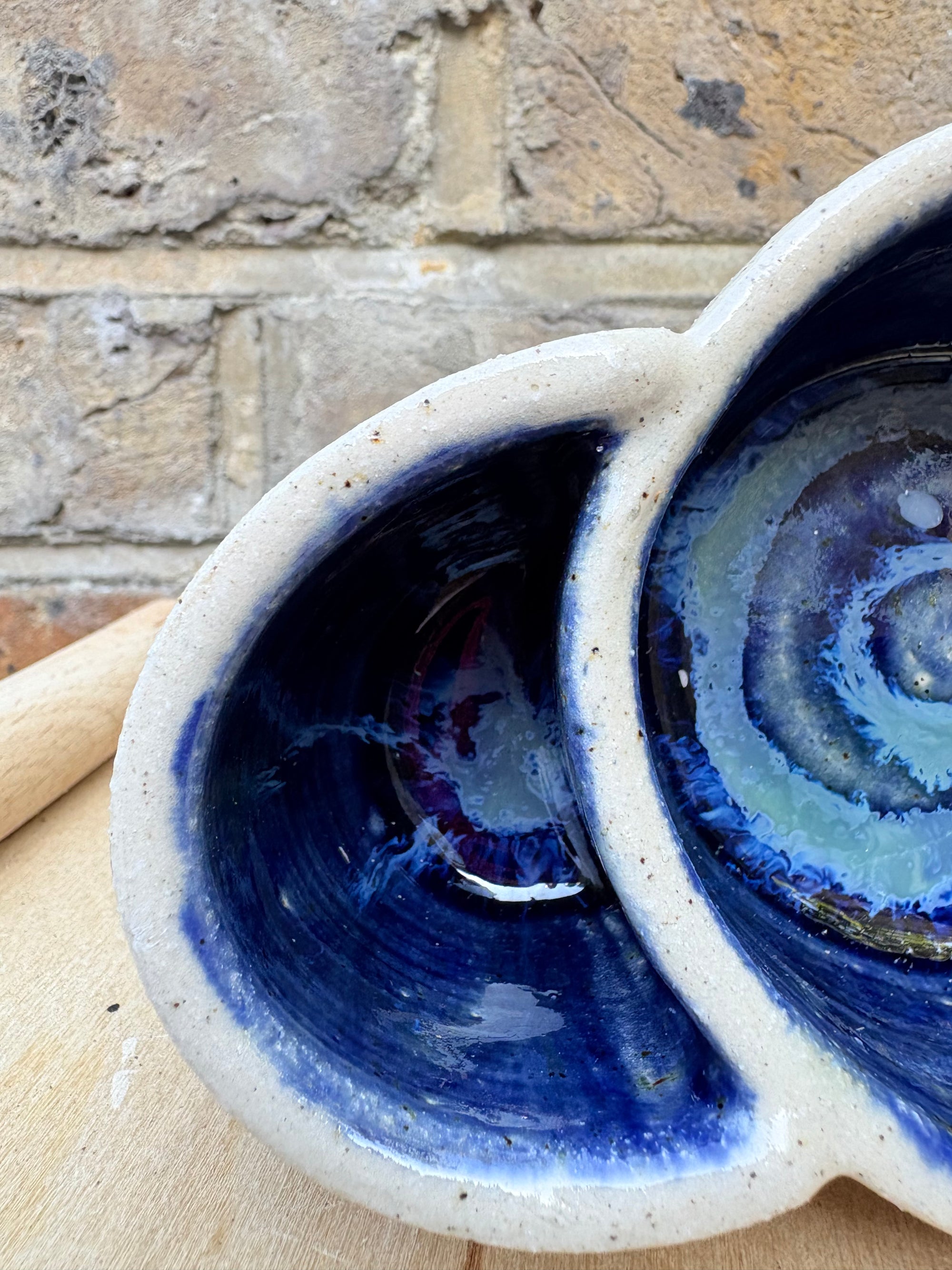 Ashtray with lighter holder (deep blue)