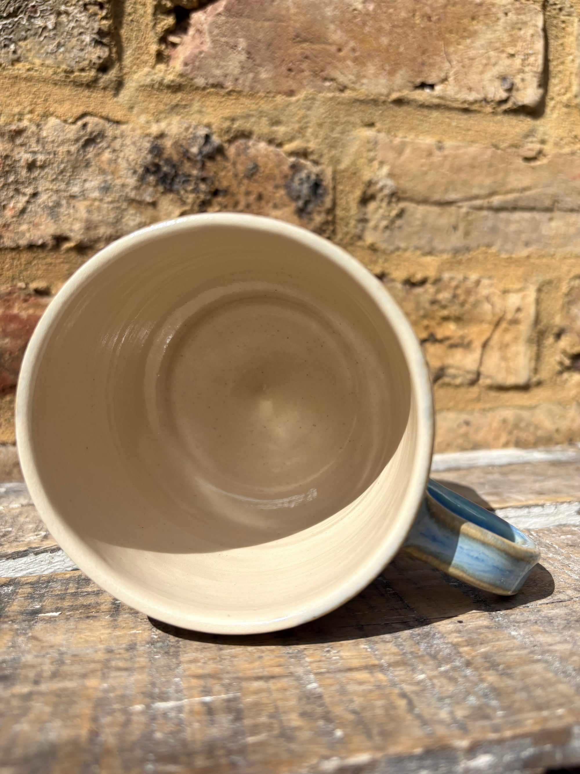 ""there's no "h" in "aitch" except that one" mug (blues)