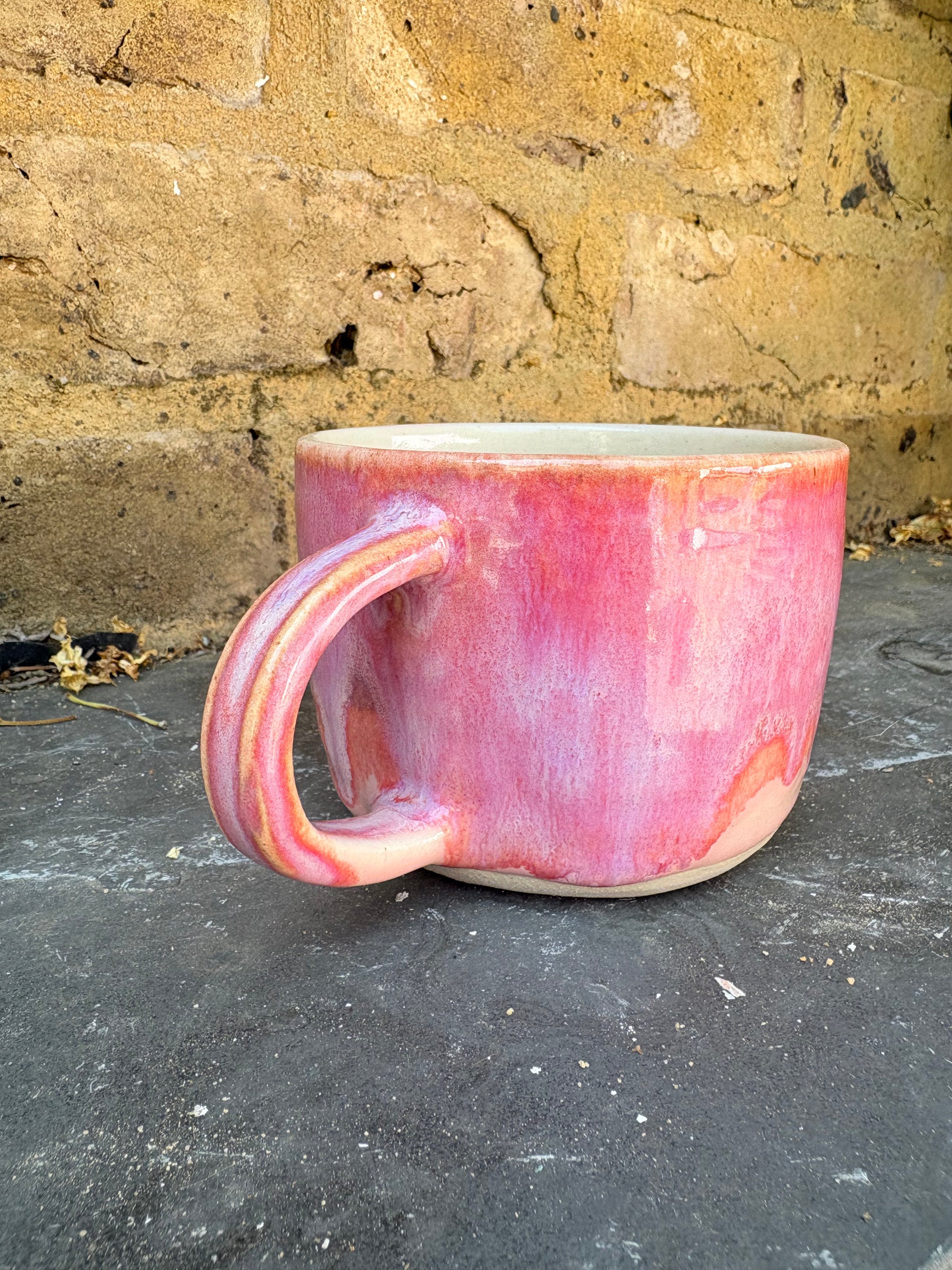 “everyone else is a cunt" mug (pink)