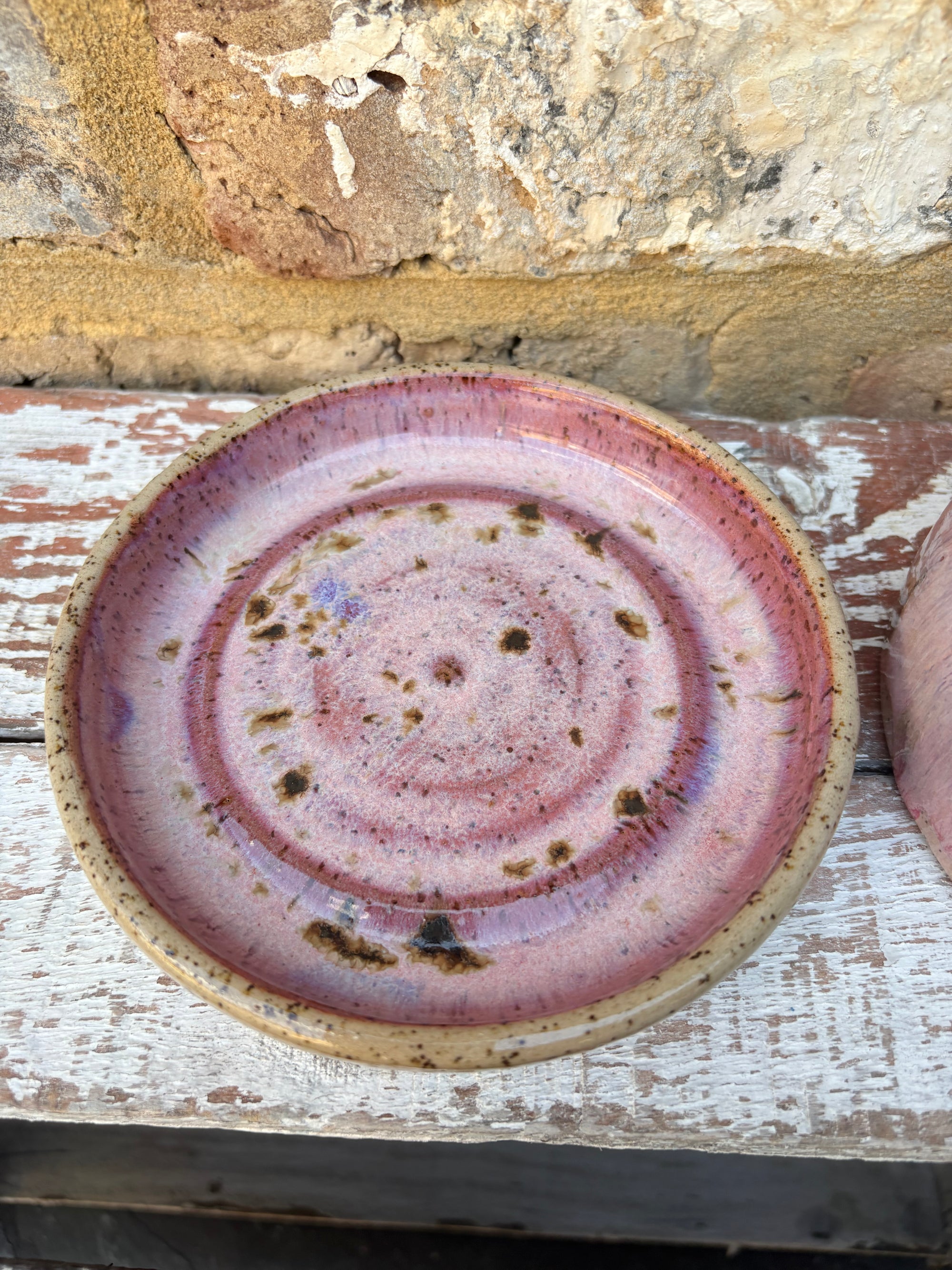 Butter Dish (butter slut, pink wood, flecked clay, knob)
