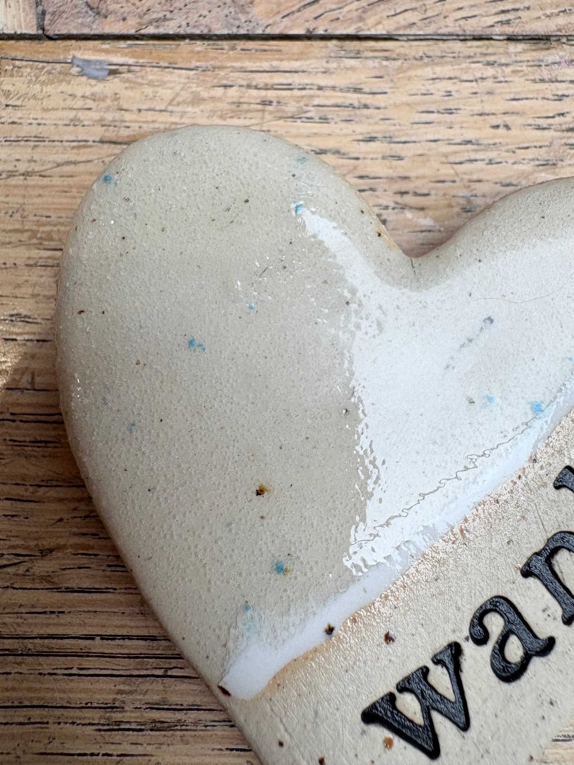 “wanker” Magnet (beige, large)