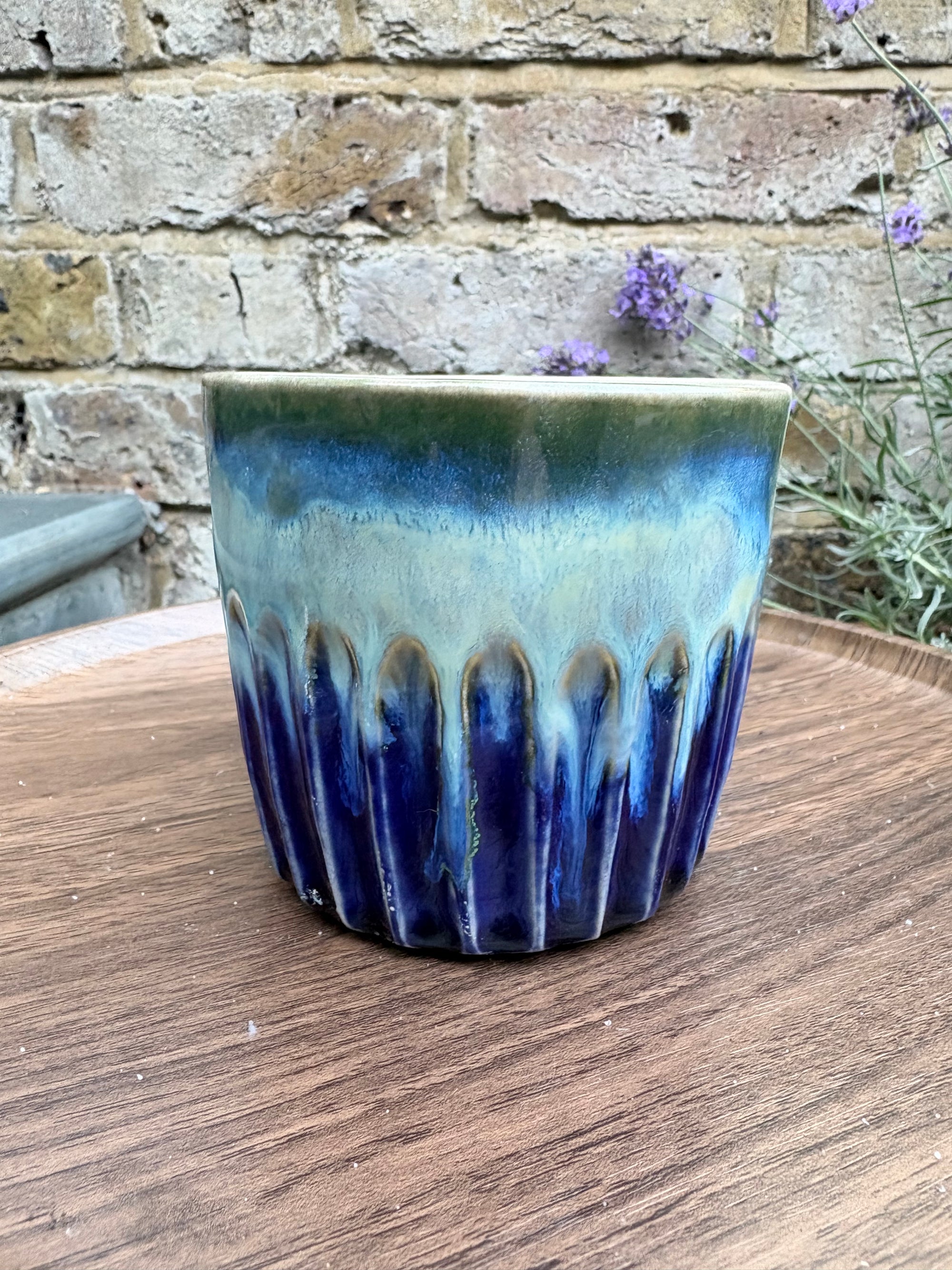 “Fuck off I’m reading" mug (blue/greens)