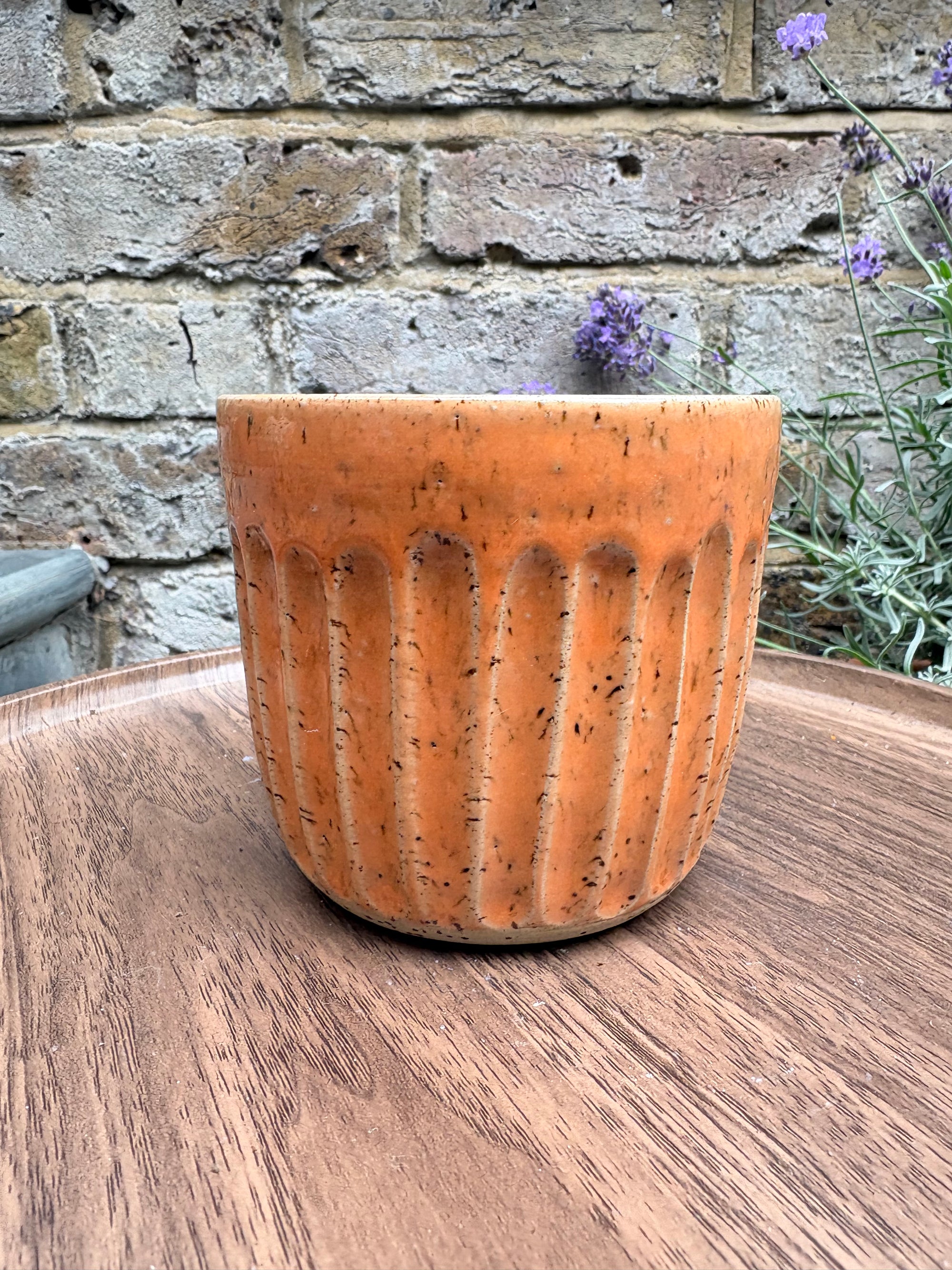 "fuck off, i'm watching the traitors" mug (no handle/orange/grooves, 350ml)