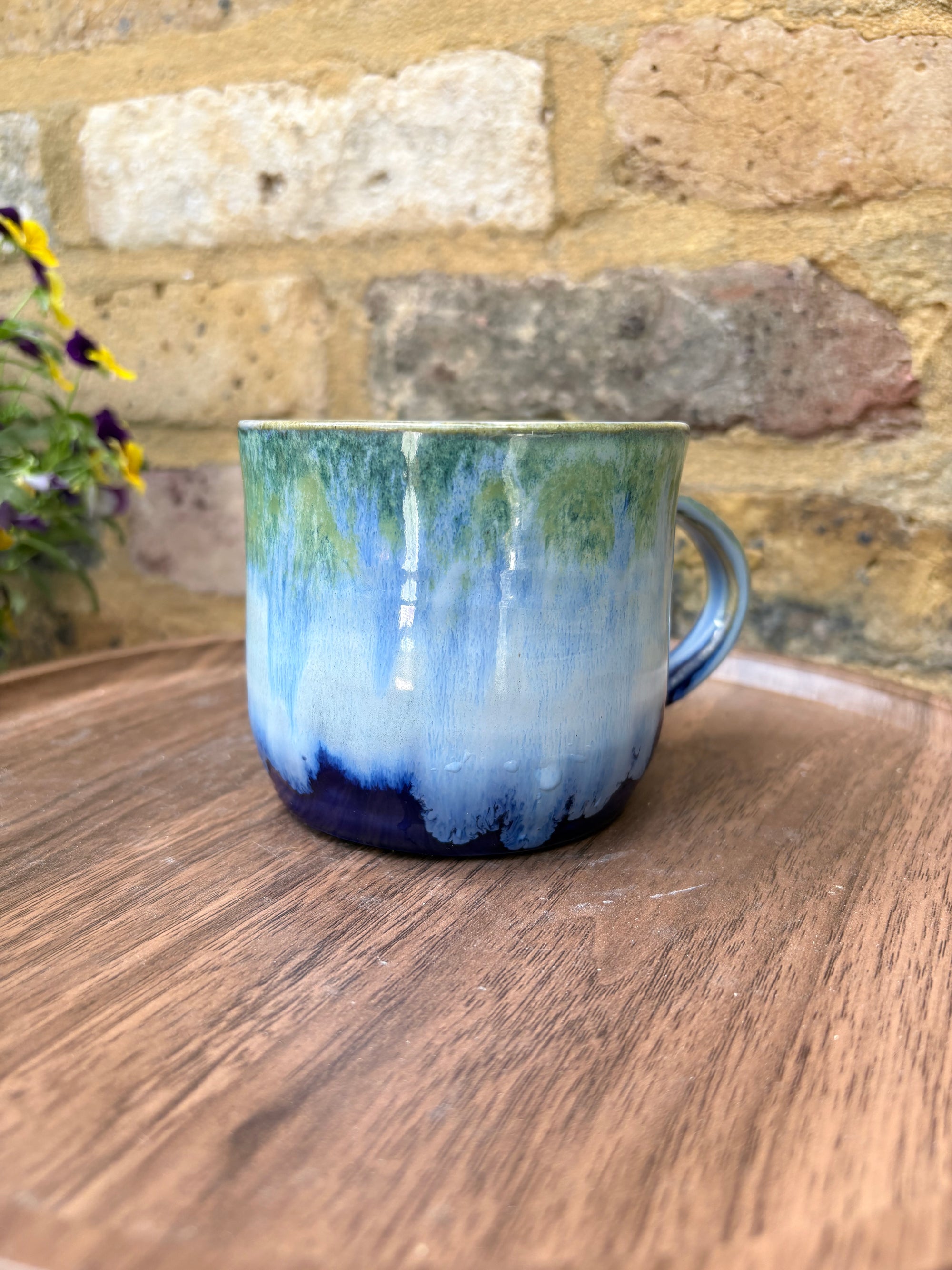 "I hope this email finds you before I do" mug (blue/ green)